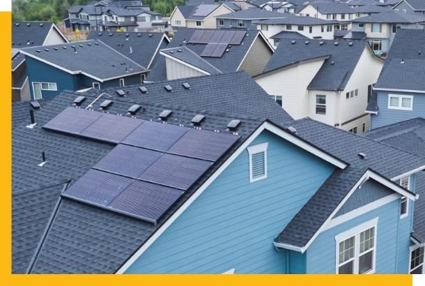 Houses with solar panels at Reed's Crossing
